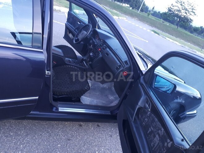 Mercedes E 230 1998, 215,000 km - 0.2 l - Şəmkir