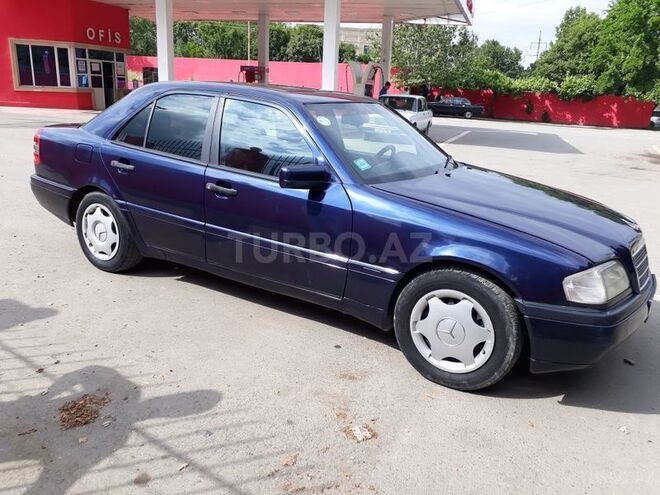 Mercedes C 180 1995, 234,564 km - 1.8 l - Göygöl
