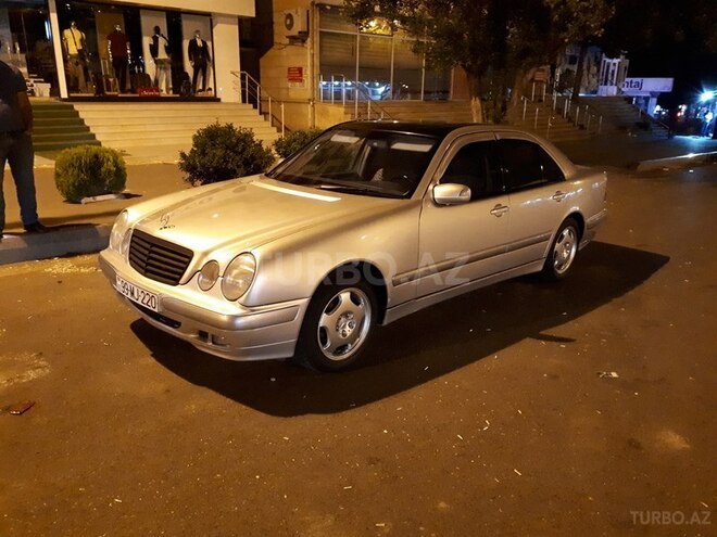 Mercedes E 200 2000, 285,000 km - 2.0 l - Bakı