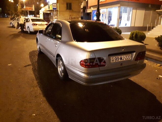 Mercedes E 200 2000, 285,000 km - 2.0 l - Bakı