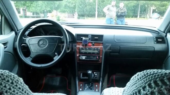 Mercedes C 200 1999, 272,000 km - 2.0 l - Yevlax