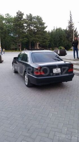 Mercedes C 200 1999, 272,000 km - 2.0 l - Yevlax