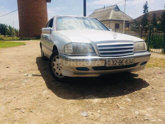 Mercedes C 220 1995, 389,510 km - 2.2 l - Kürdəmir