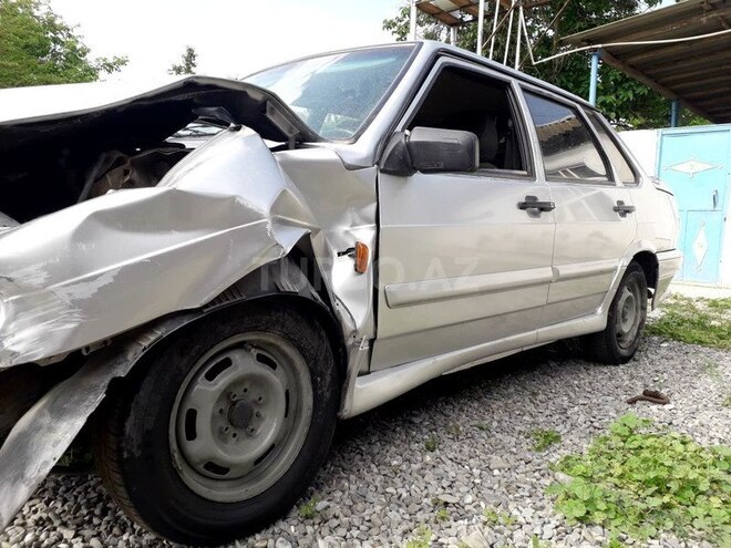 LADA (VAZ) 2115 2003, 276,000 km - 1.5 l - Ucar