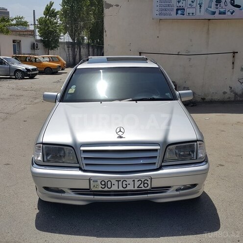 Mercedes C 180 2000, 272,271 km - 1.8 l - Bakı