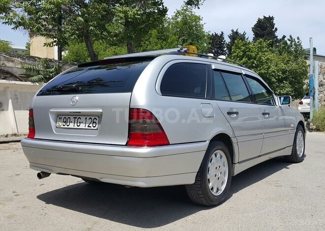 Mercedes C 180 2000, 272,271 km - 1.8 l - Bakı