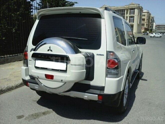 Mitsubishi Pajero 2008, 88,400 km - 3.8 л - Bakı