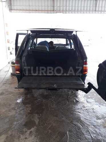 Opel Frontera 1992, 220,932 km - 2.3 l - Bərdə