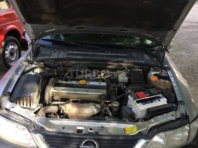 Opel Vectra 1997, 348,700 km - 1.8 l - Sumqayıt