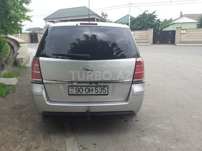 Opel Zafira 2006, 260,000 km - 1.9 l - Qazax