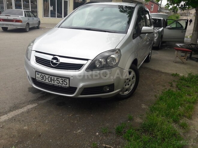 Opel Zafira 2006, 260,000 km - 1.9 l - Qazax
