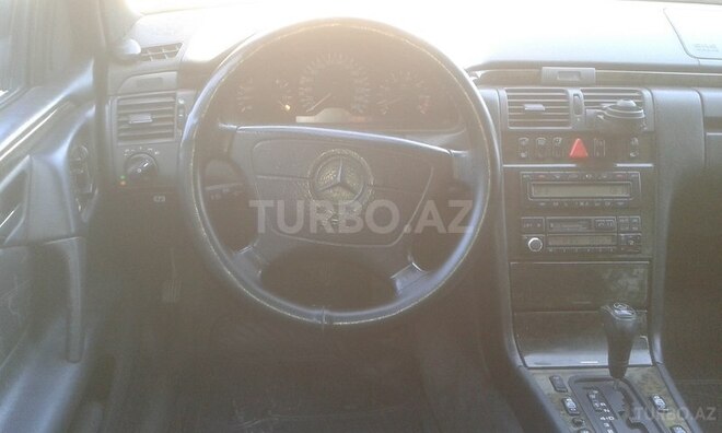 Mercedes E 280 1998, 210,000 km - 2.8 l - Bakı