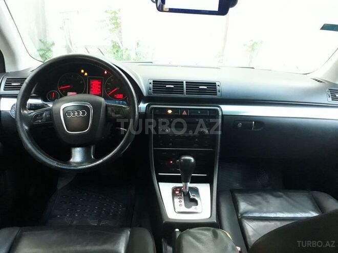Audi A4 2005, 133,000 km - 2.0 l - Bakı
