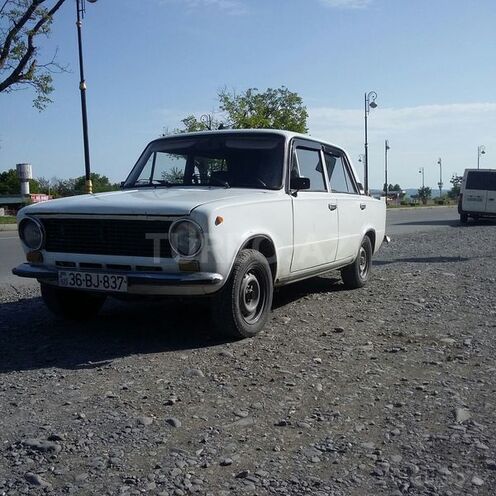 LADA (VAZ) 21011 1985, 220,000 km - 1.3 l - Qəbələ