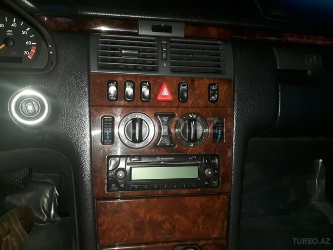 Mercedes E 230 1997, 245,112 km - 2.3 л - Bərdə