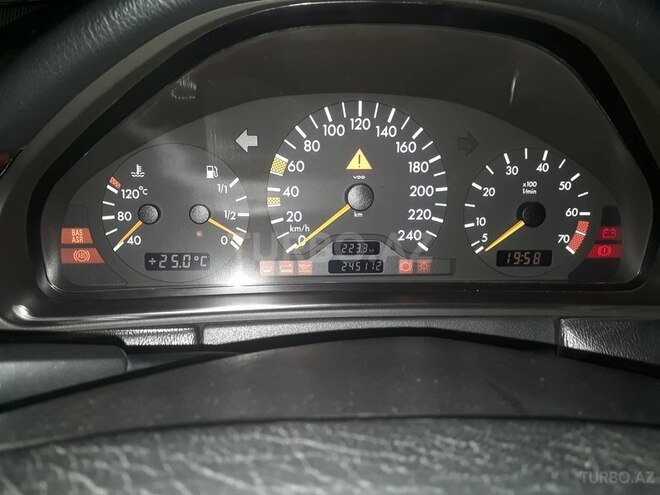 Mercedes E 230 1997, 245,112 km - 2.3 л - Bərdə