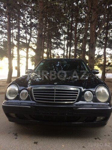 Mercedes E 240 1999, 256,000 km - 2.4 l - Bakı