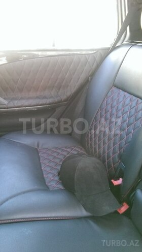 Mercedes E 220 2001, 355,000 km - 2.2 л - Qusar