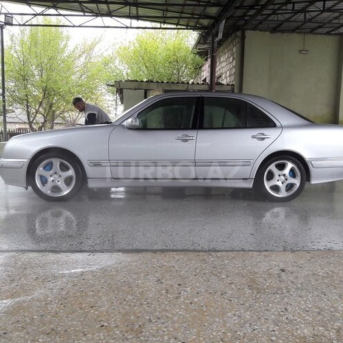 Mercedes E 320 2000, 240,000 km - 3.2 l - Bakı