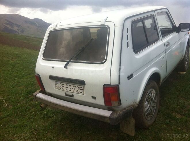 LADA (VAZ) Niva 2000, 156,807 km - 1.7 l - Qusar