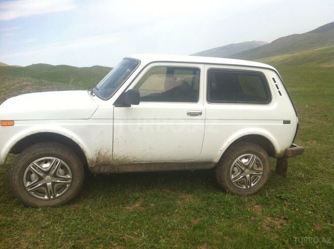 LADA (VAZ) Niva 2000, 156,807 km - 1.7 l - Qusar