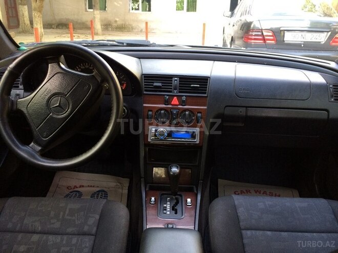Mercedes C 180 1996, 320,000 km - 1.8 l - Bakı
