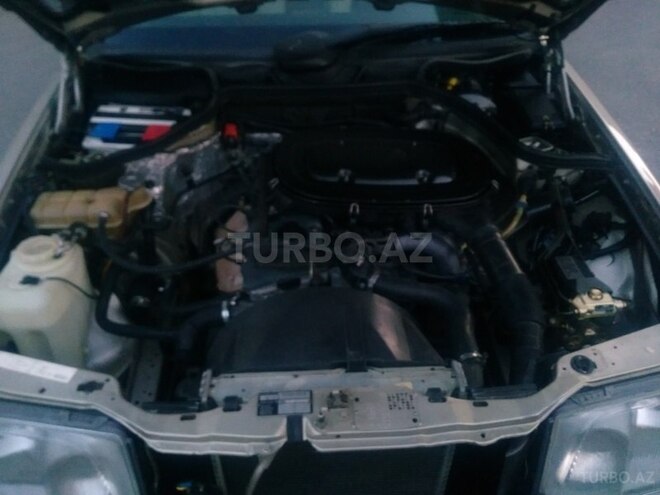 Mercedes E 230 1992, 382,000 km - 2.3 л - Sumqayıt