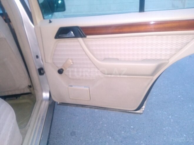 Mercedes E 230 1992, 382,000 km - 2.3 л - Sumqayıt