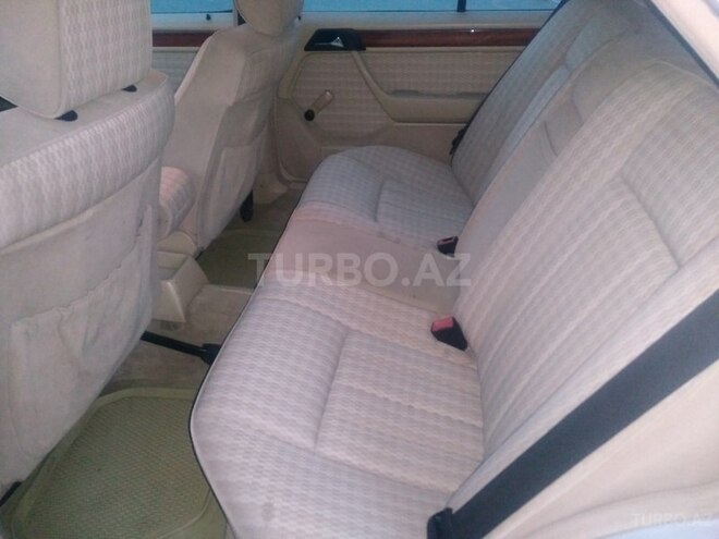 Mercedes E 230 1992, 382,000 km - 2.3 л - Sumqayıt