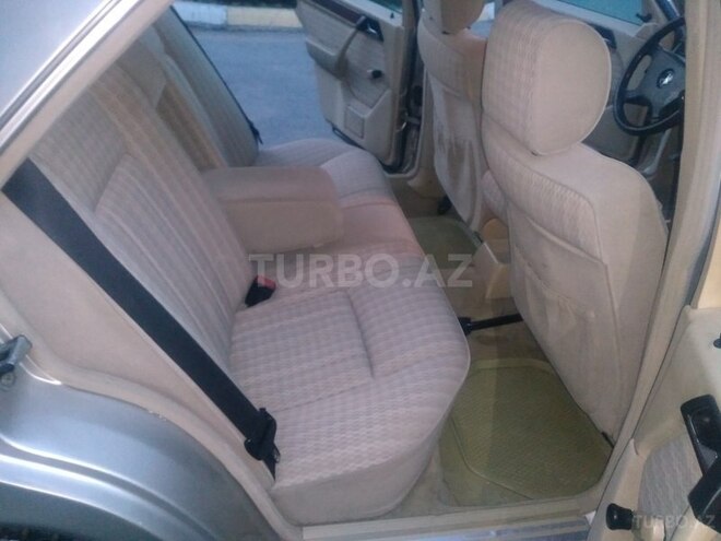 Mercedes E 230 1992, 382,000 km - 2.3 л - Sumqayıt