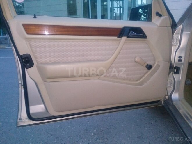 Mercedes E 230 1992, 382,000 km - 2.3 л - Sumqayıt