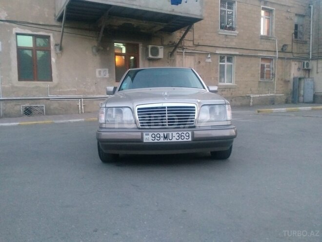 Mercedes E 230 1992, 382,000 km - 2.3 л - Sumqayıt