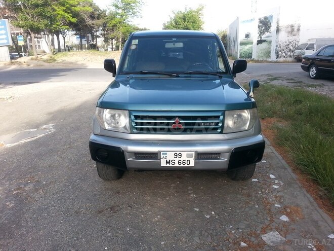 Mitsubishi Pajero io 1999, 223,000 km - 1.8 l - Bakı