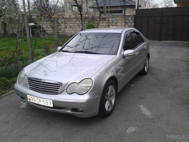 Mercedes C 200 2000, 166,500 km - 2.0 l - Qax