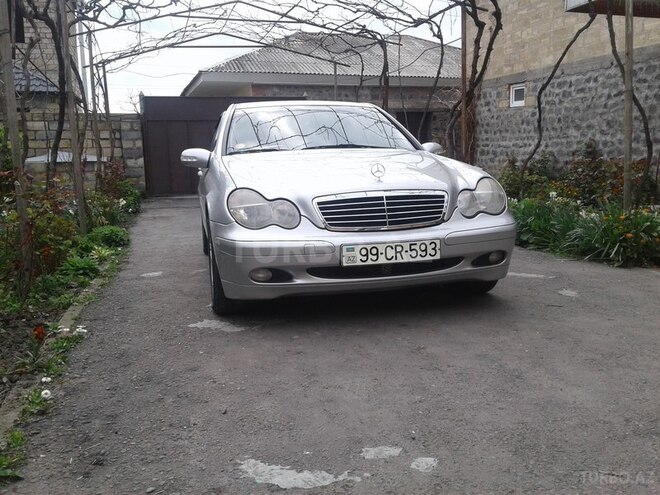 Mercedes C 200 2000, 166,500 km - 2.0 l - Qax