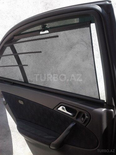 Mercedes C 200 2000, 166,500 km - 2.0 l - Qax