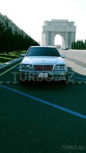 Mercedes C 200 2000, 120,000 km - 0.2 л - Gəncə