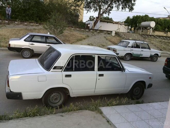 LADA (VAZ) 2107 1999, 270,000 km - 1.6 л - Şirvan