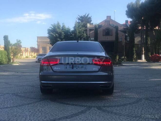 Audi A8 2012, 80,000 km - 6.3 l - Bakı