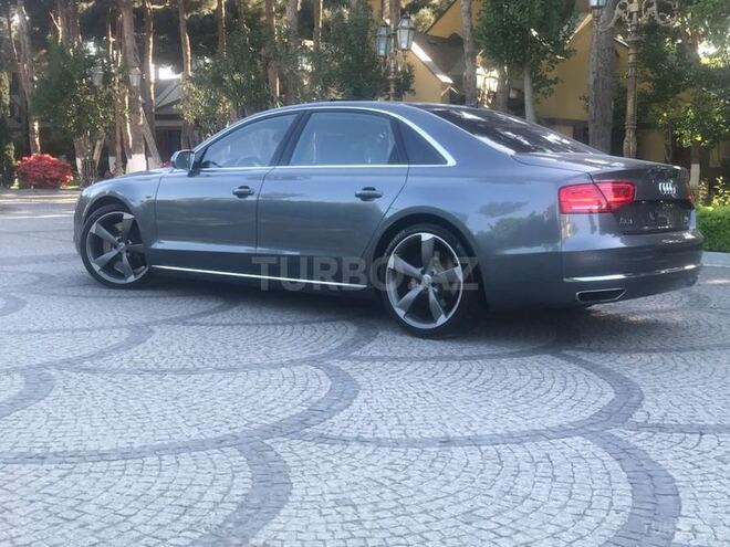 Audi A8 2012, 80,000 km - 6.3 l - Bakı