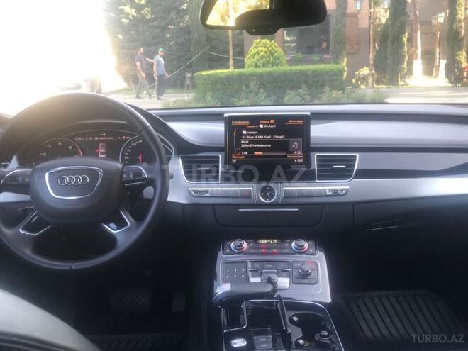 Audi A8 2012, 80,000 km - 6.3 l - Bakı