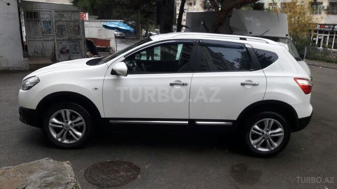 Nissan Qashqai 2011, 80,000 km - 2.0 л - Bakı