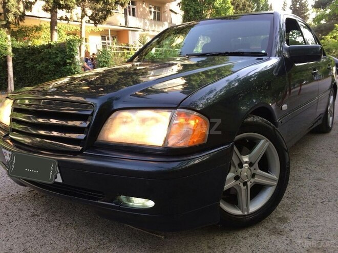 Mercedes C 180 1996, 320,000 km - 1.8 л - Bakı
