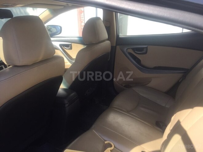 Hyundai Elantra 2011, 178,000 km - 1.6 л - Bakı