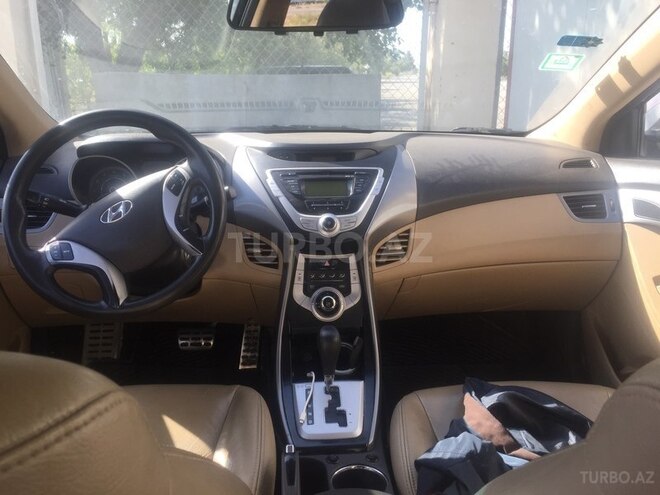 Hyundai Elantra 2011, 178,000 km - 1.6 л - Bakı