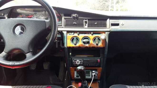 Mercedes 190 1991, 3,002,000 km - 2.0 л - Bakı