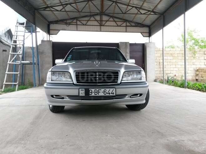 Mercedes C 180 1997, 250,000 km - 1.8 l - Saatlı