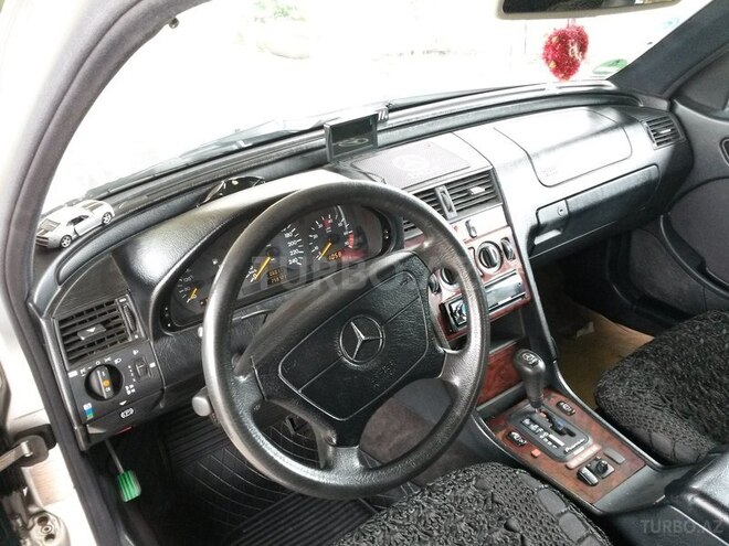 Mercedes C 180 1997, 250,000 km - 1.8 l - Saatlı