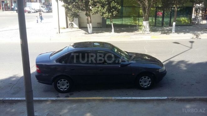 Opel Vectra 1996, 256,000 km - 1.6 l - Bakı