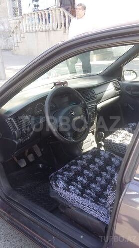 Opel Vectra 1996, 256,000 km - 1.6 l - Bakı